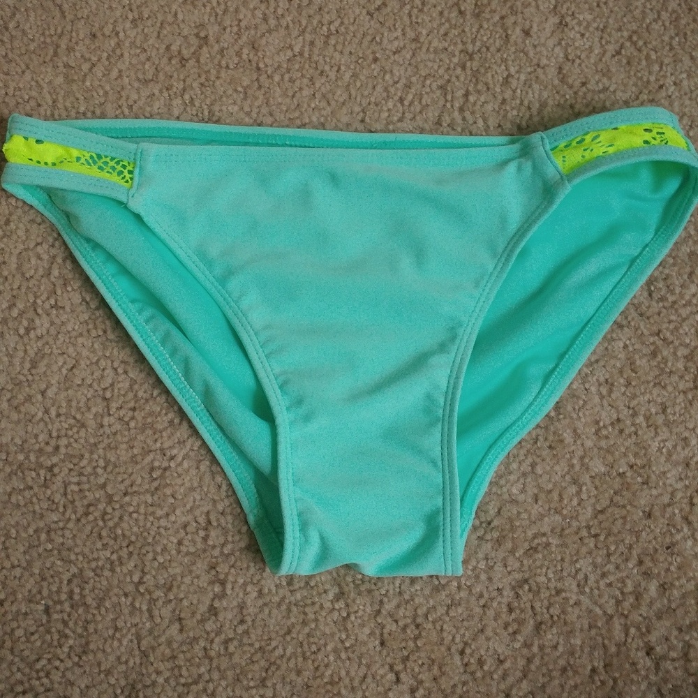 Bikini bottoms