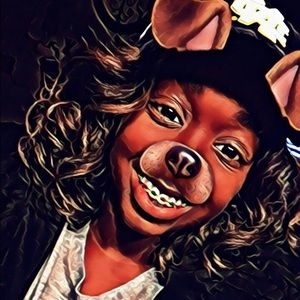 Meet your Posher, Laila