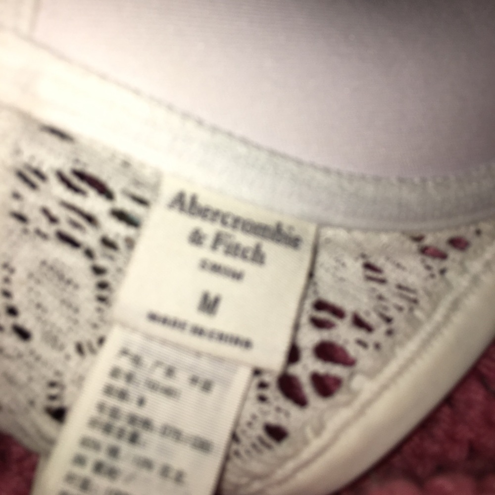 abercrombie & ditch cream/white bathing suit top