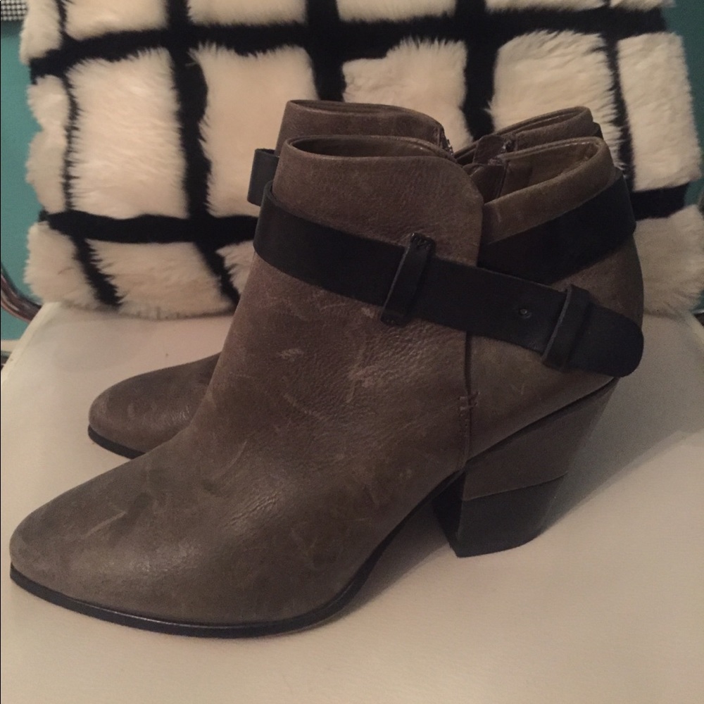 Dolce vita booties