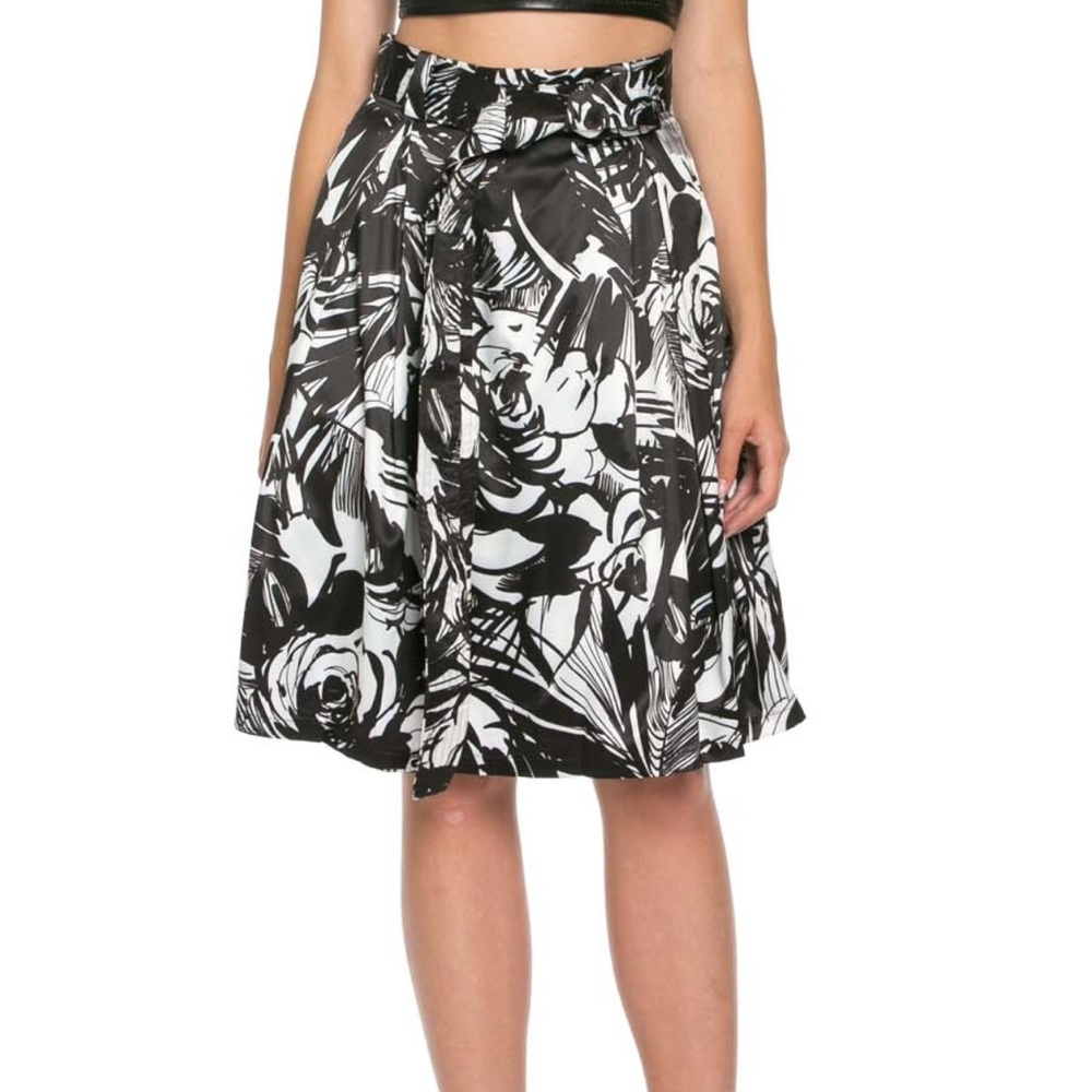 TOV Black & White Tropical swing skirt
