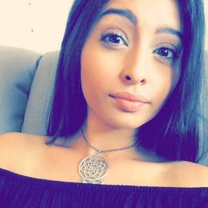 Meet your Posher, Alexia