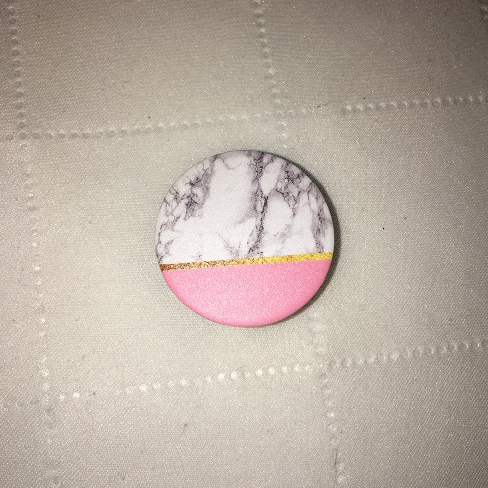 white marble/pink pop socket