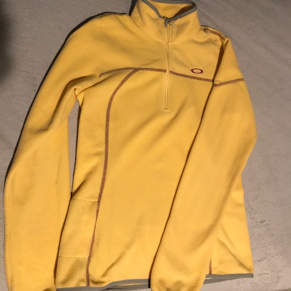 Oakley fleece