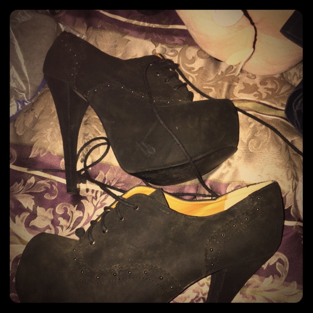 High heeled booties size 7