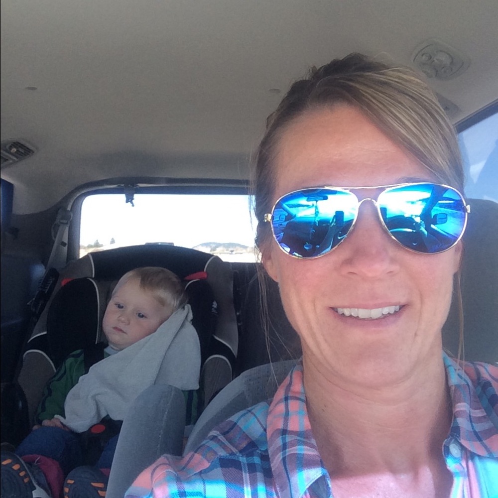 Meet your Posher, Melissa