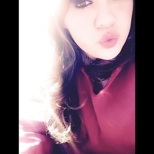 Meet your Posher, Feliz