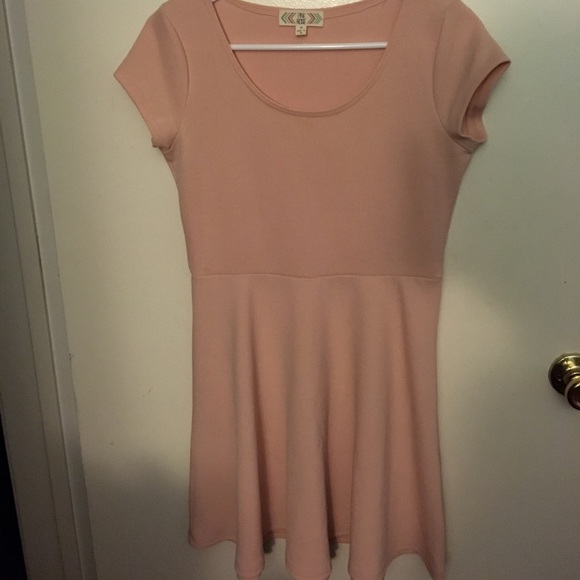 Blush skater dress - Picture 2 of 3