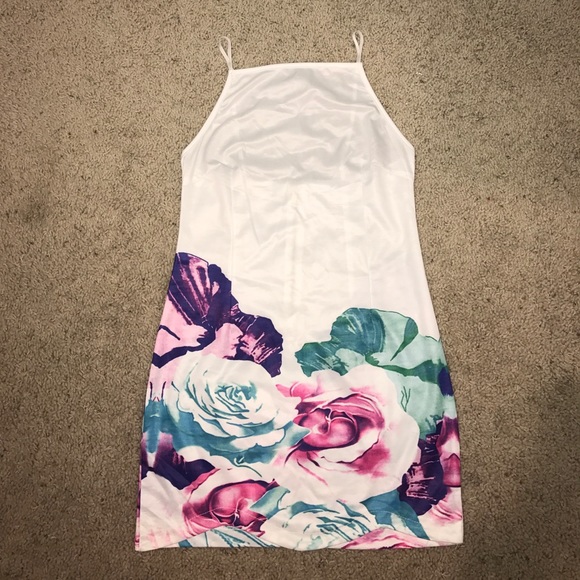 Colorful simple dress - Picture 1 of 3