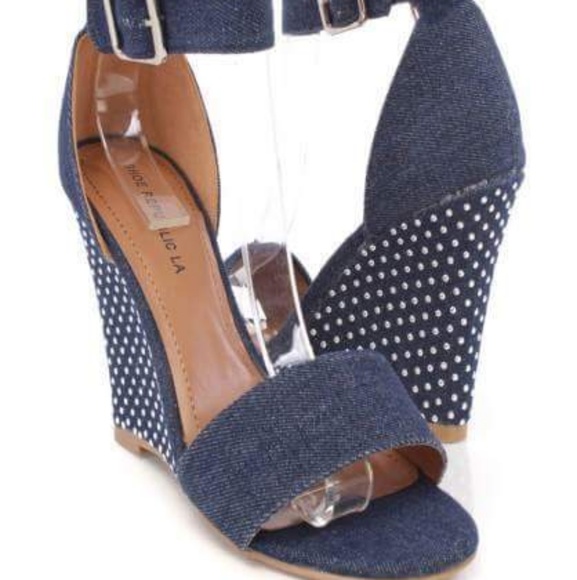 💕 Denim Silver Studded Open T - Picture 2 of 5