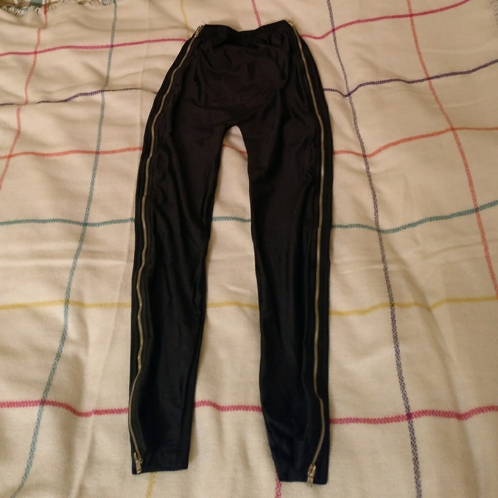 American Apparel shiny black zipper leggings