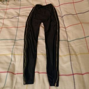American Apparel shiny black zipper leggings