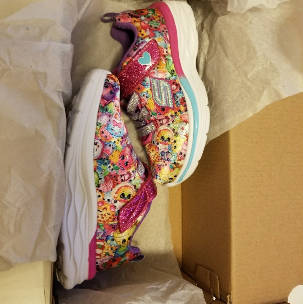 Brandnew Authentic Shopkins toddler g shoe size 8