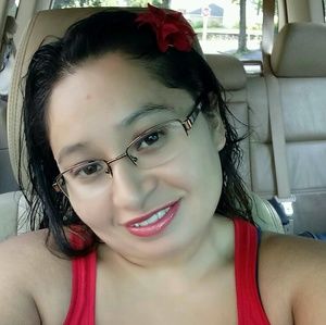 Meet your Posher, Ana