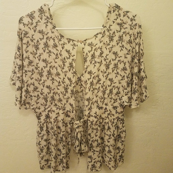 American Eagle Blouse - Picture 2 of 3