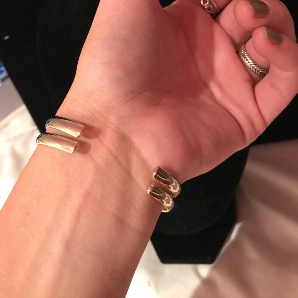 Assorted bracelets - Picture 5 of 5