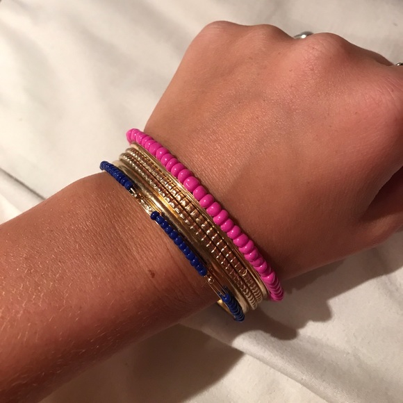 Assorted bracelets - Picture 3 of 5