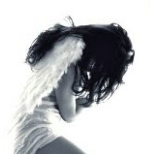 Meet your Posher, Yari