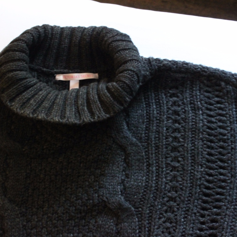 Victoria Secret Black Knit Sweater