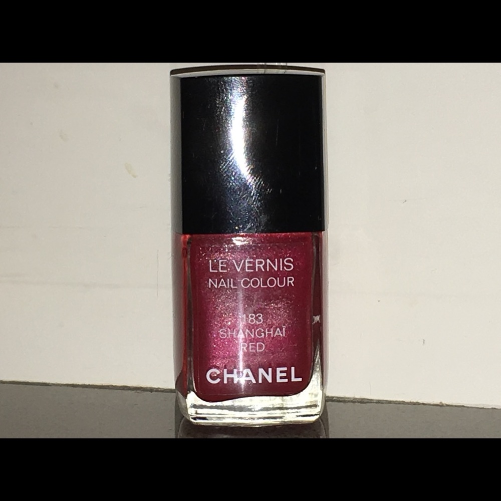 Chanel Le Vernis SHANGHAI RED #183 Nail Polish