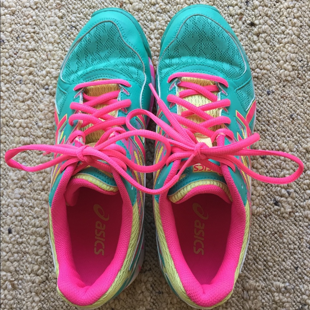 Asics 8.5 women's running shoes