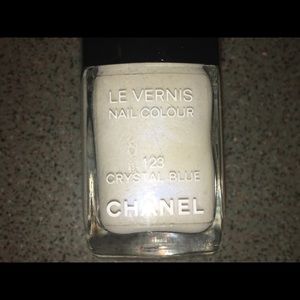 Chanel Le Vernis CRYSTAL BLUE #123 Nail Polish