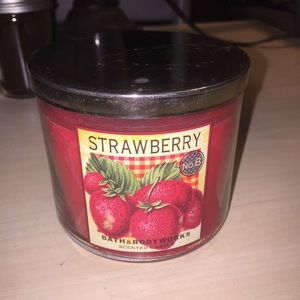 Strawberry- Bath & Body Works three wick candle