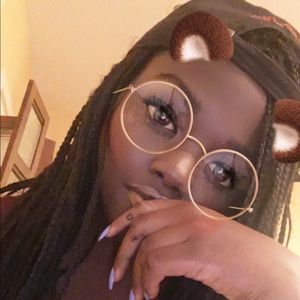 Meet your Posher, Evanelie