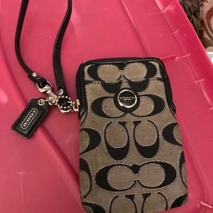 Small COACH wristlet