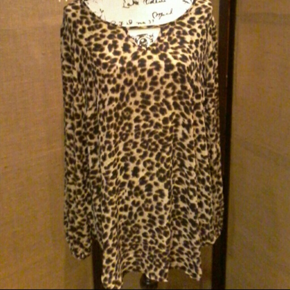 torrid Tops - ⤵FIRM FINAL PRICE⤵EUC Torrid tunic blouse