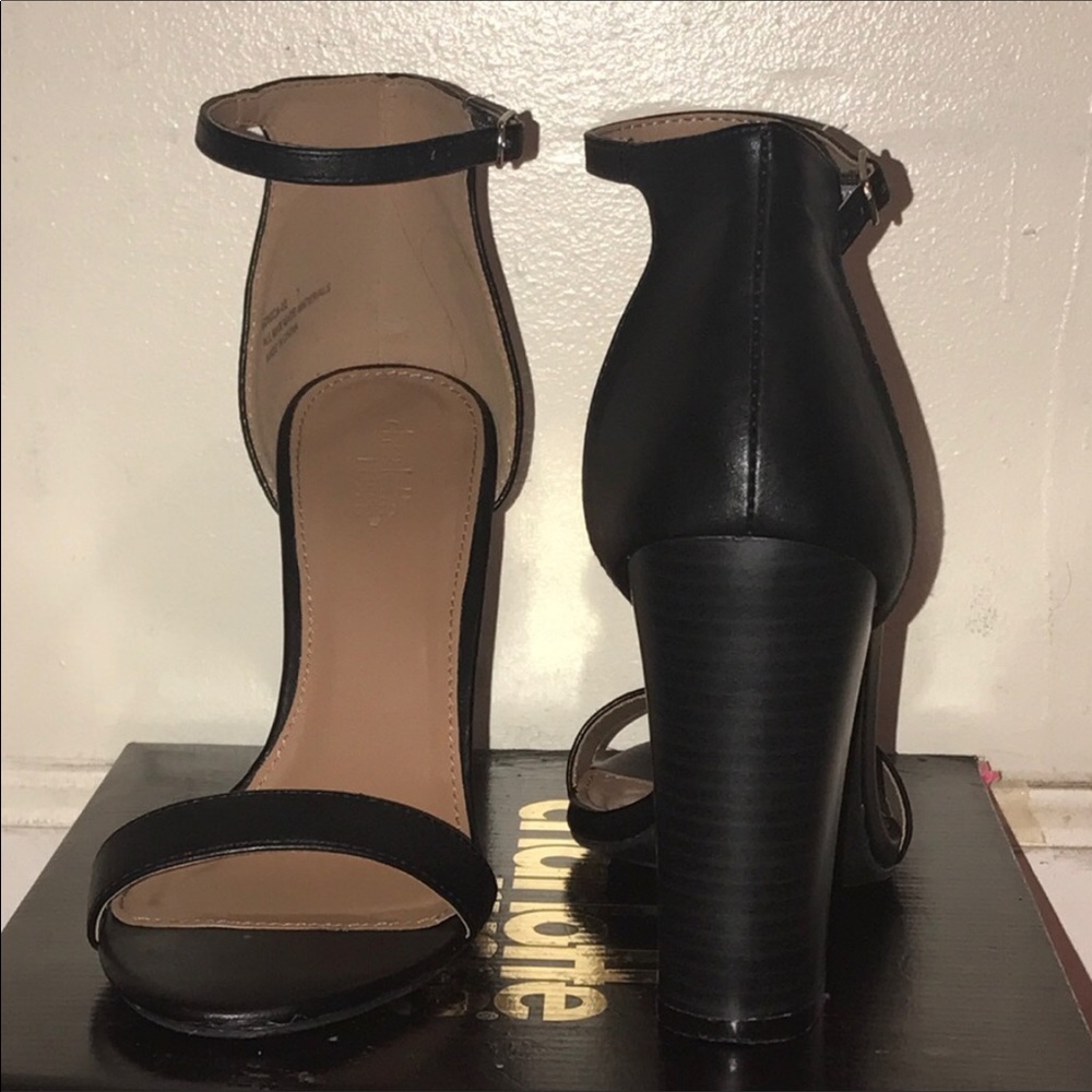 Chunky-heeled Black Sandal