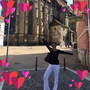 Meet your Posher, Elisabeta