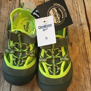 OSHKOSH SUMMER SNEAKERS SZ. 11