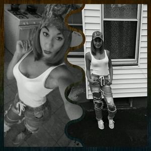 Meet your Posher, Deanna