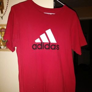 LIKE NEW ADIDAS T-SHIRT. IN EXCELLENT CONDITION.