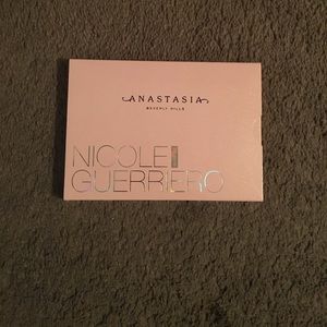Nicole Guerriero Glow Kit