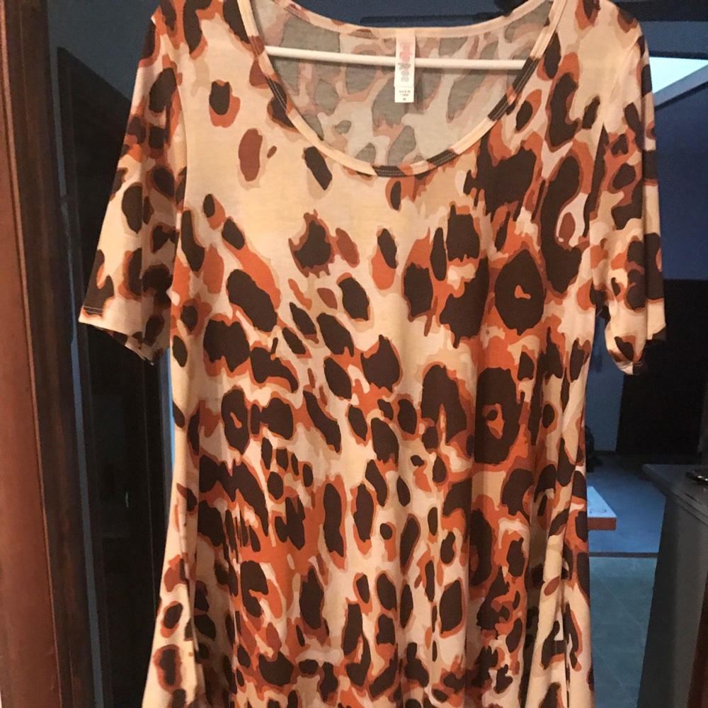 Lularoe perfect tee