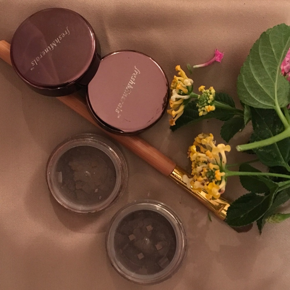 NWOT Mineral Loose Powder Eyeshadow