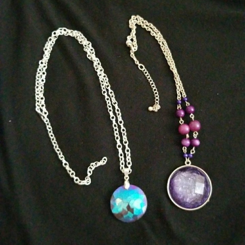 Necklaces (4) variety in colors