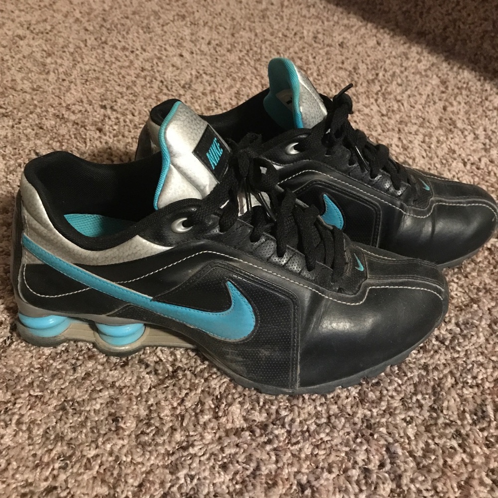 Women's Nike Shox