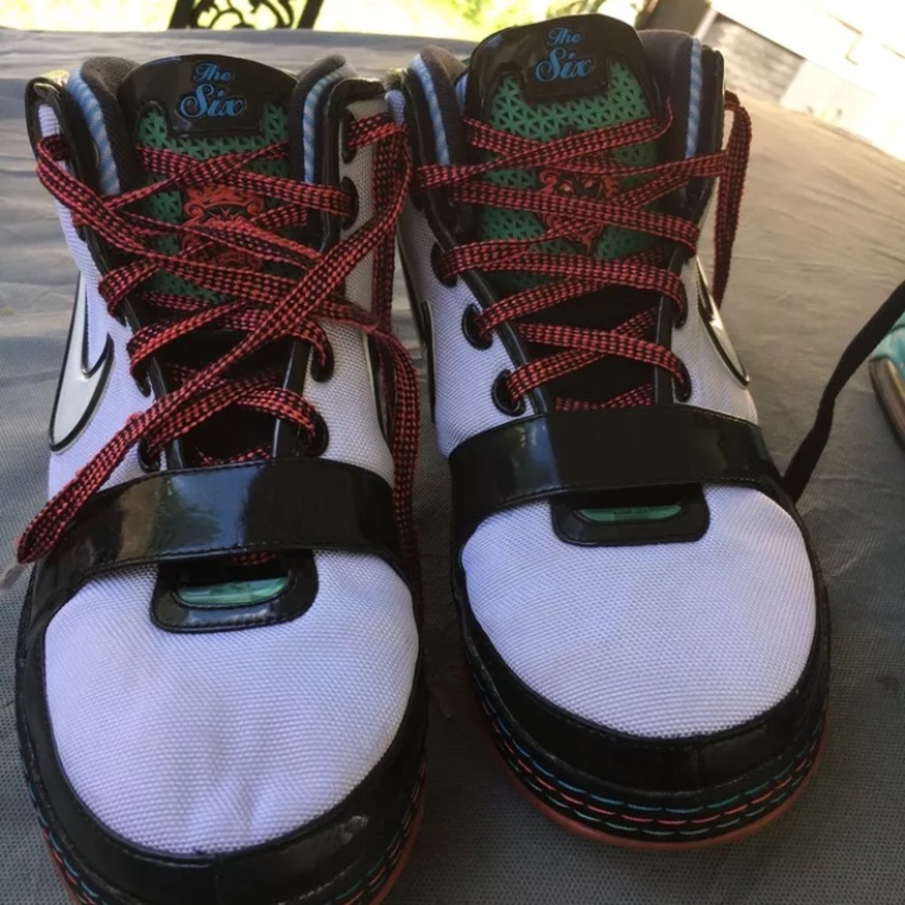Lebron tale of 3 cities size 10 men's