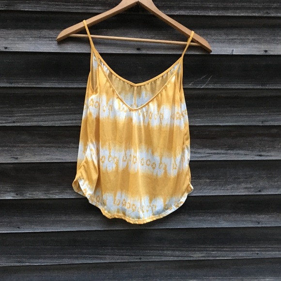 H&m yellow tie-dye tank top - Picture 3 of 5