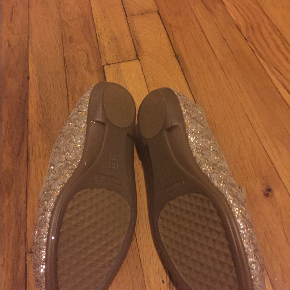 Shoes - Picture 3 of 3
