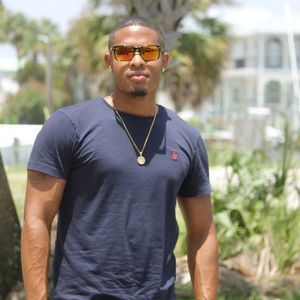 Meet your Posher, Dustin