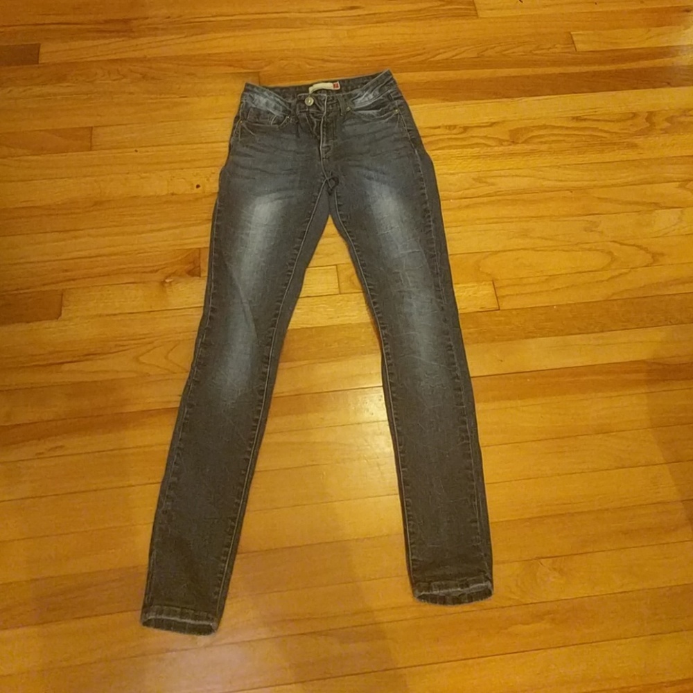 *$7!**Great pair of skinny jeans