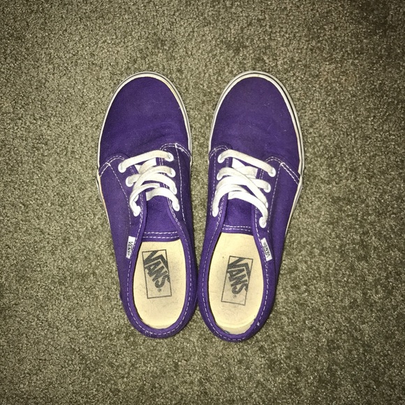 Lightly worn purple Vans - Picture 1 of 2