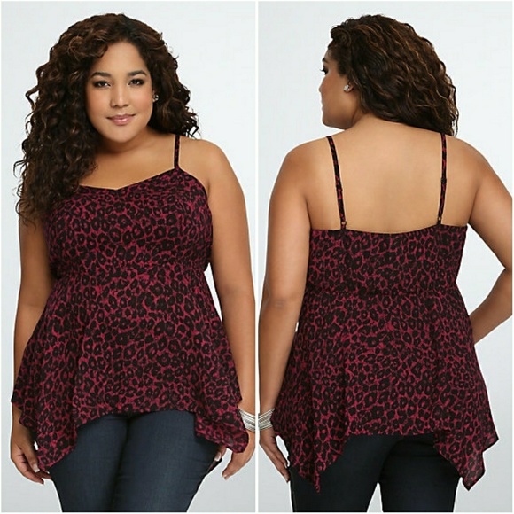 torrid Tops - TORRID Leopard Print ChallisTop
Size 00
