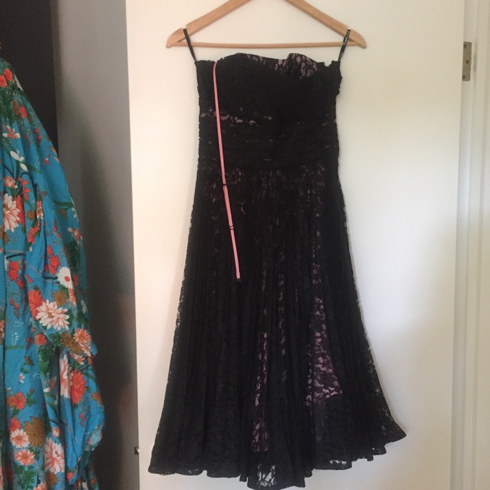 Black pink lace Betsey Johnson evening dress 4