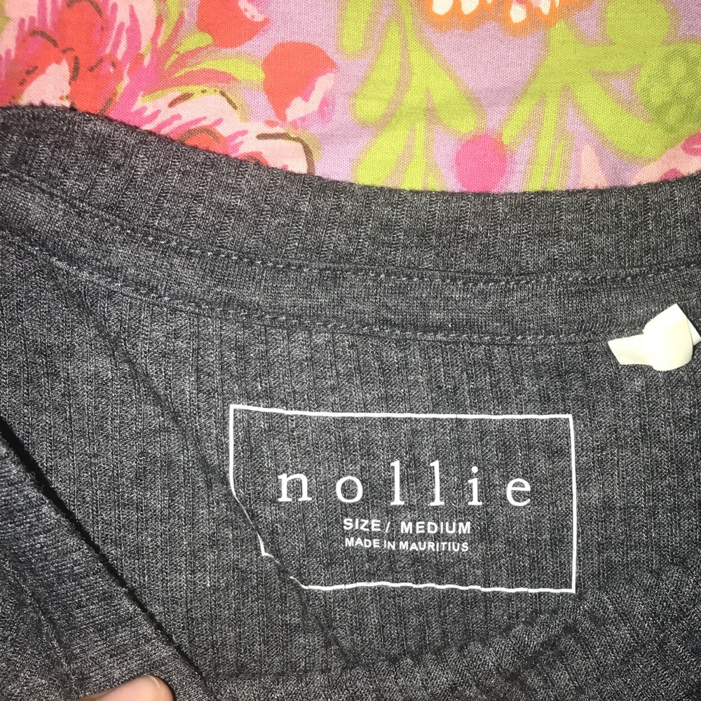 Charcoal crop top from pacsun (soft&comfy) :)
