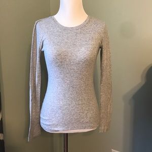 GAP heather grey long sleeved tee